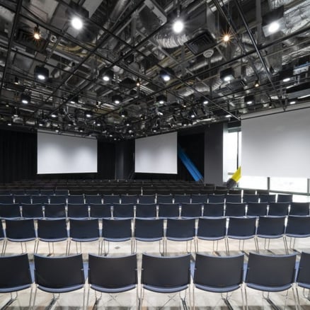 スクランブルホール-1