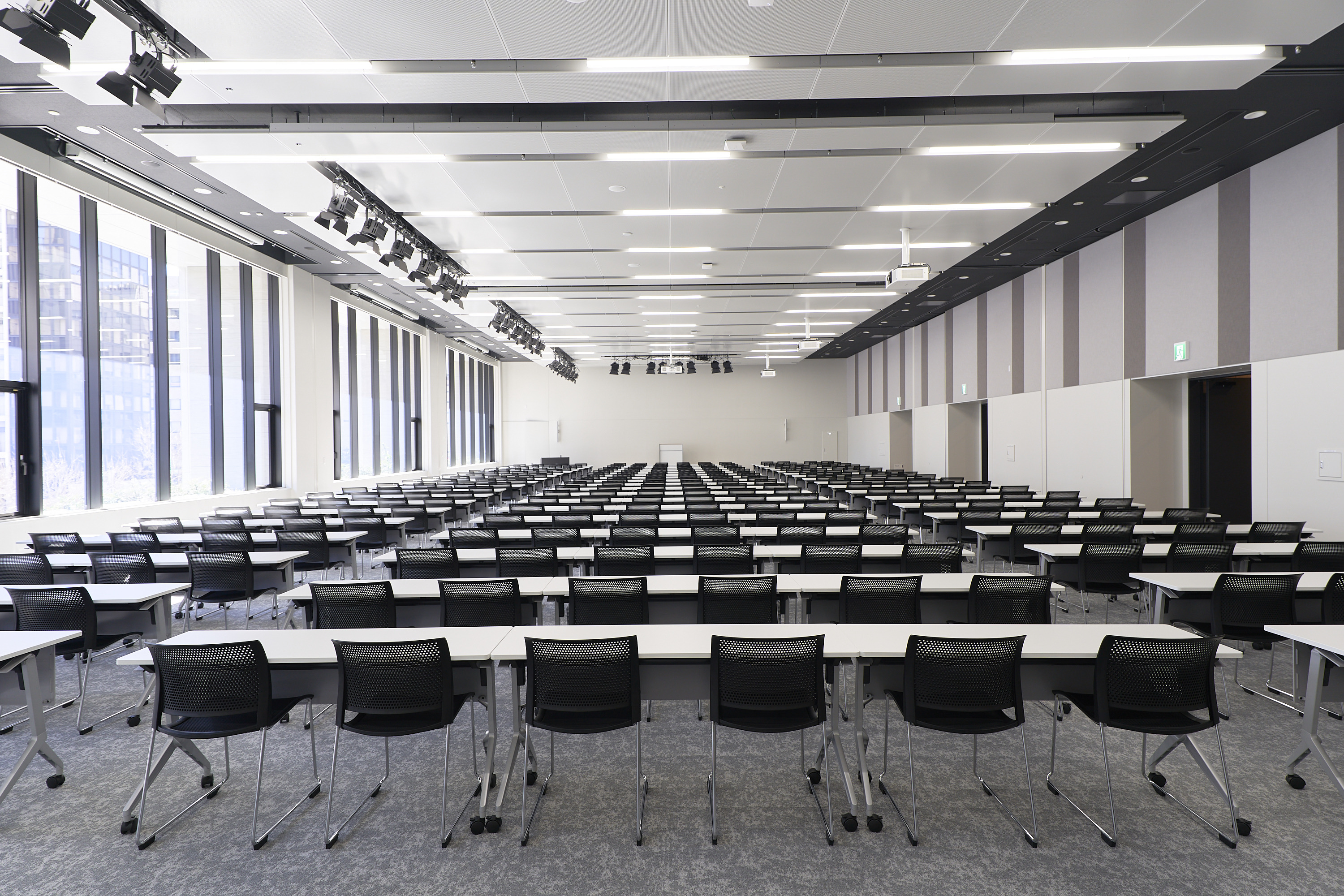 新虎安田ビルNIKAI conference