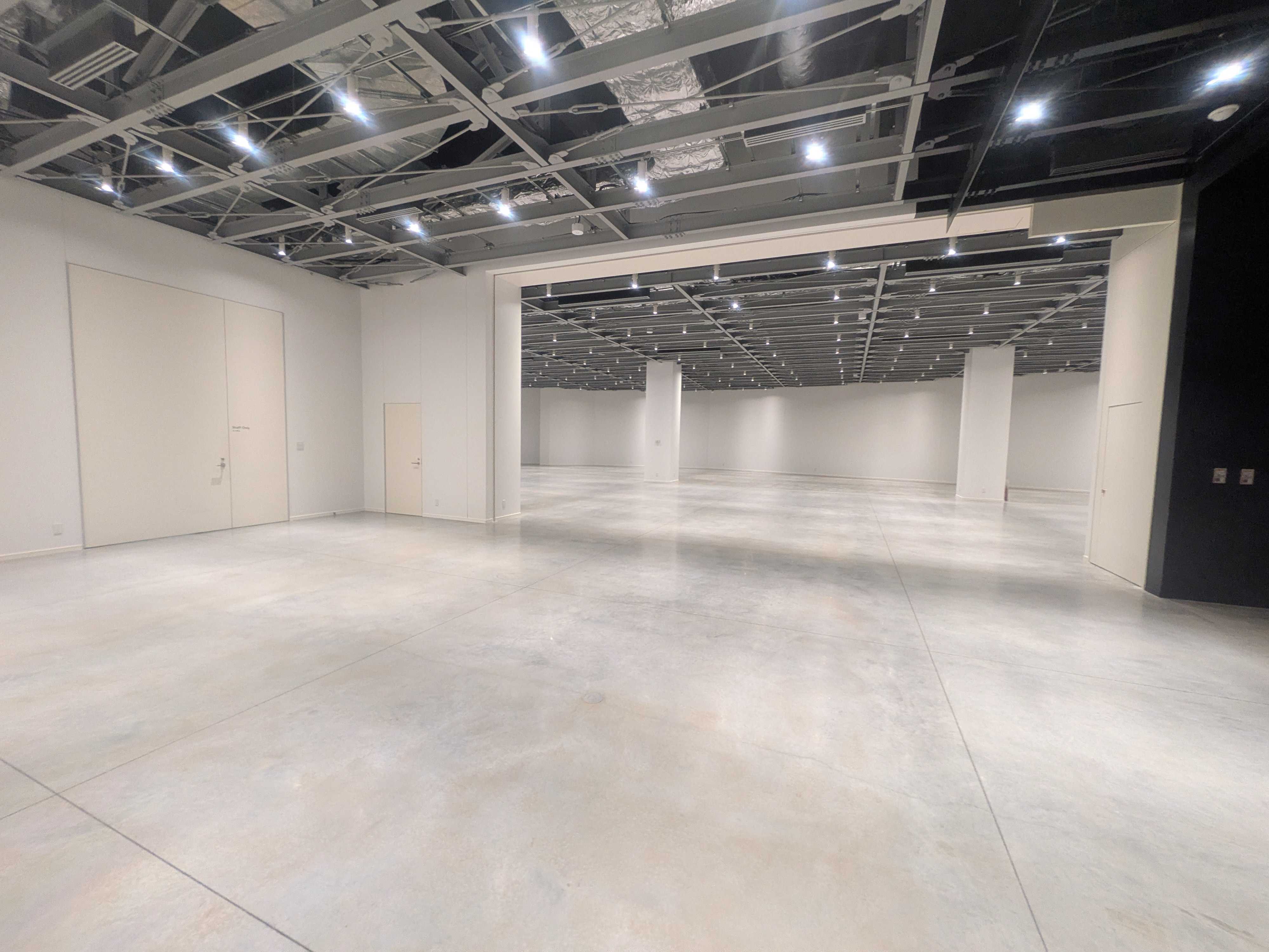 04_3F_展示室B→展示室A