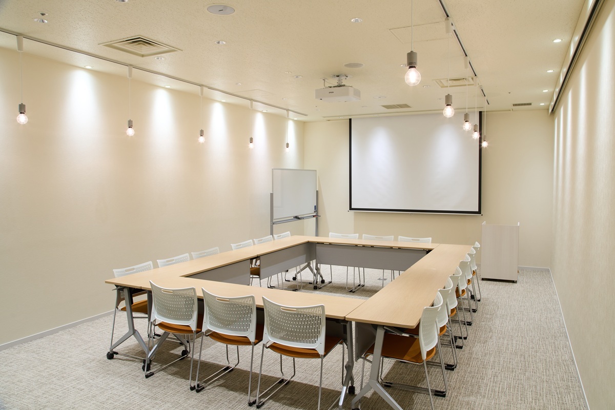 ヒカリエカンファレンス Room E ロの字